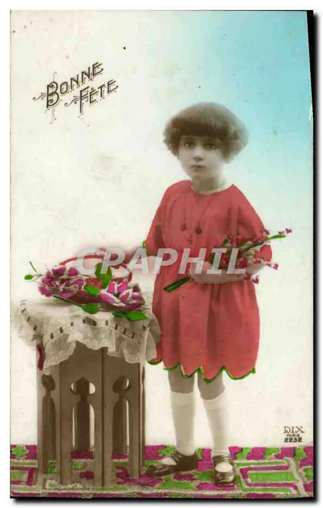 Menina em vestido vermelho — com buquê e mesa florida — editada por Dix, Paris, n° 2252 - Frente