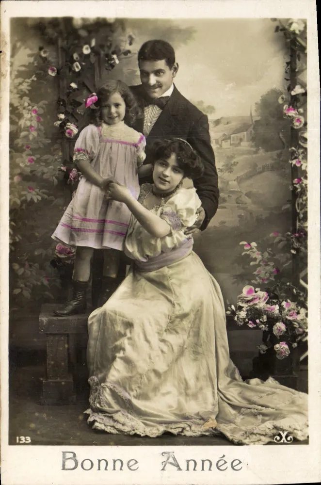 Familie — Portrait von drei Personen — Verlag X, n° 133 - Vorderseite