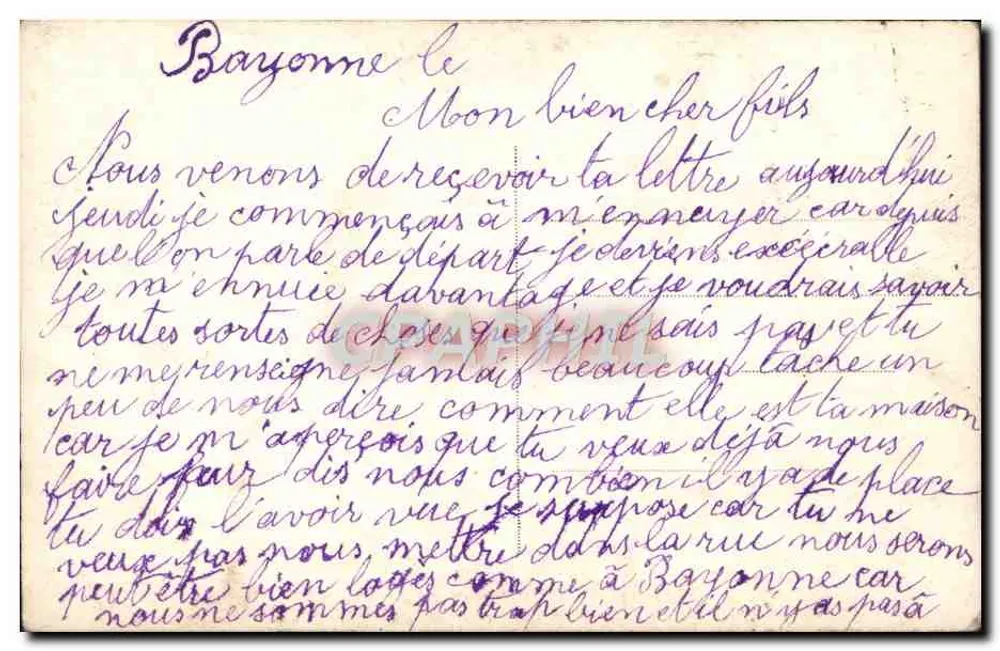 Menina segurando uma folha de trêfalo de quatro folhas — Diane 88 - Verso