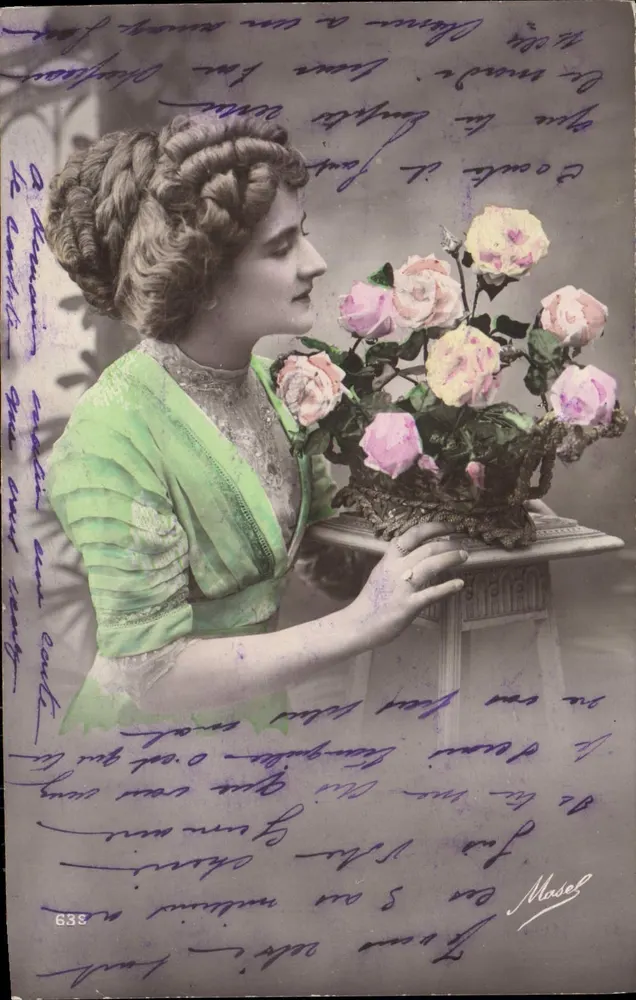 Frau in grüner Robe — Rosen — unbekannter Verlag, Nr. 638 - Vorderseite