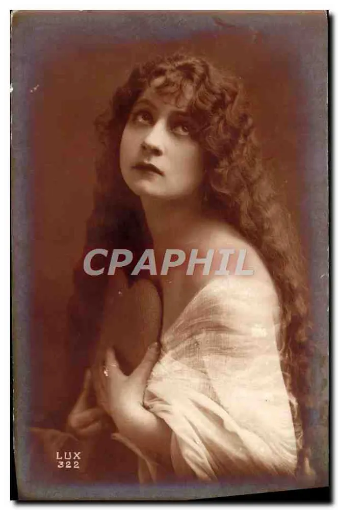 Junge Frau mit langen Haaren — Portrait — LUX 322 - Vorderseite