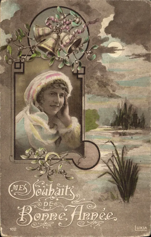 Femme en bonnet — portrait encadré sous un motif de cloches et de gui — éditeur LUXIA, n° 102 - Vorderseite