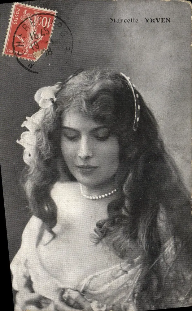 Marcelle YRVEN — Vrouwelijk portret — Onbekende uitgever - Voorkant