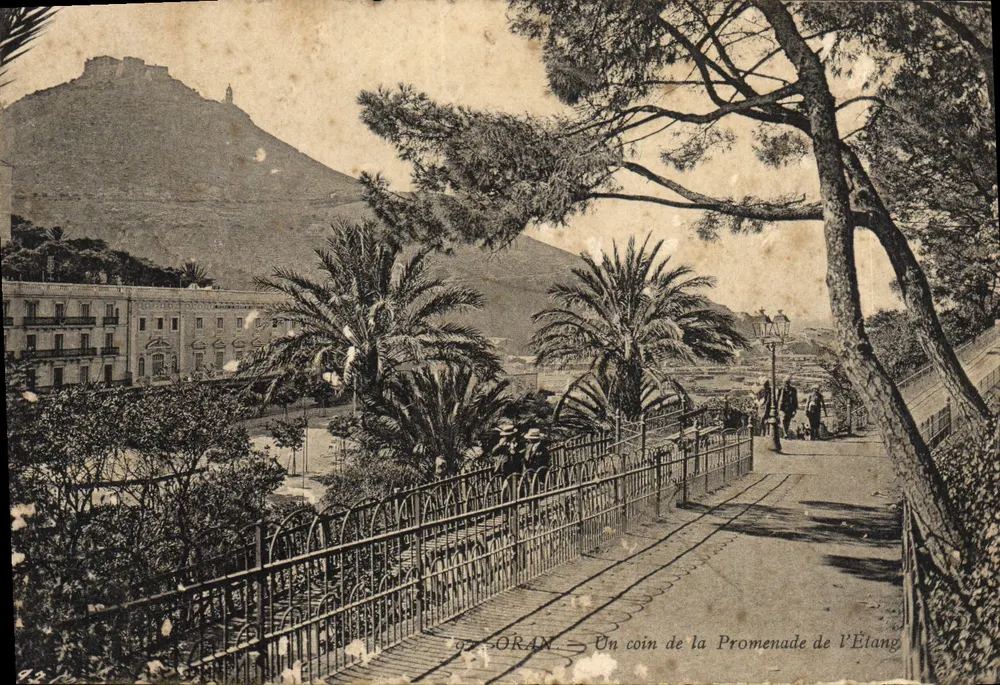 Oran — Un coin de la Promenade de l'Étang — éditeur impr. sur la carte n° 92 - Vorderseite