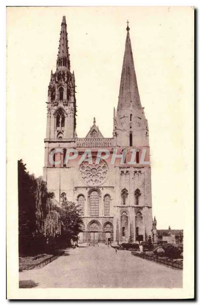 Chartres — A Catedral, fachada principal (do XII ao XVI século) — J. Dolbeau - Frente