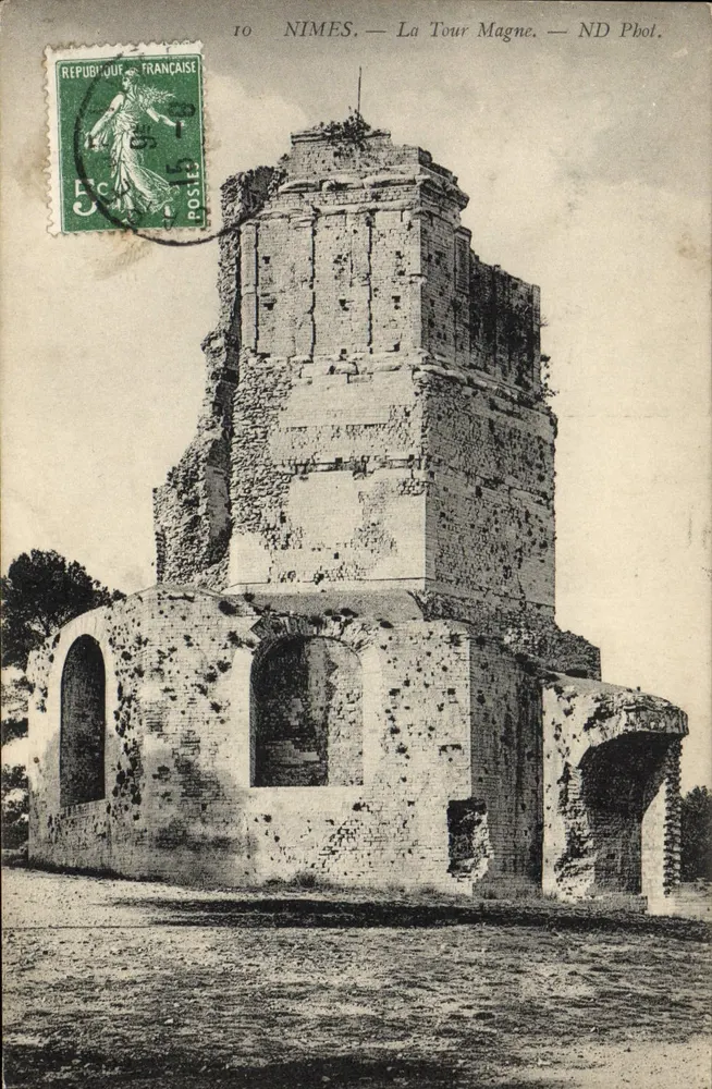 Nîmes — Torre Magne — ND Pbol. - Frente