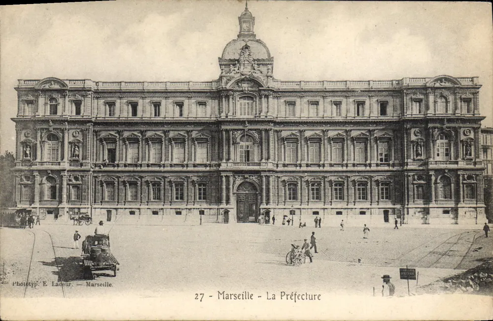 Marselha - A Prefeitura — Fototipia E. Ladour, n°27 - Frente