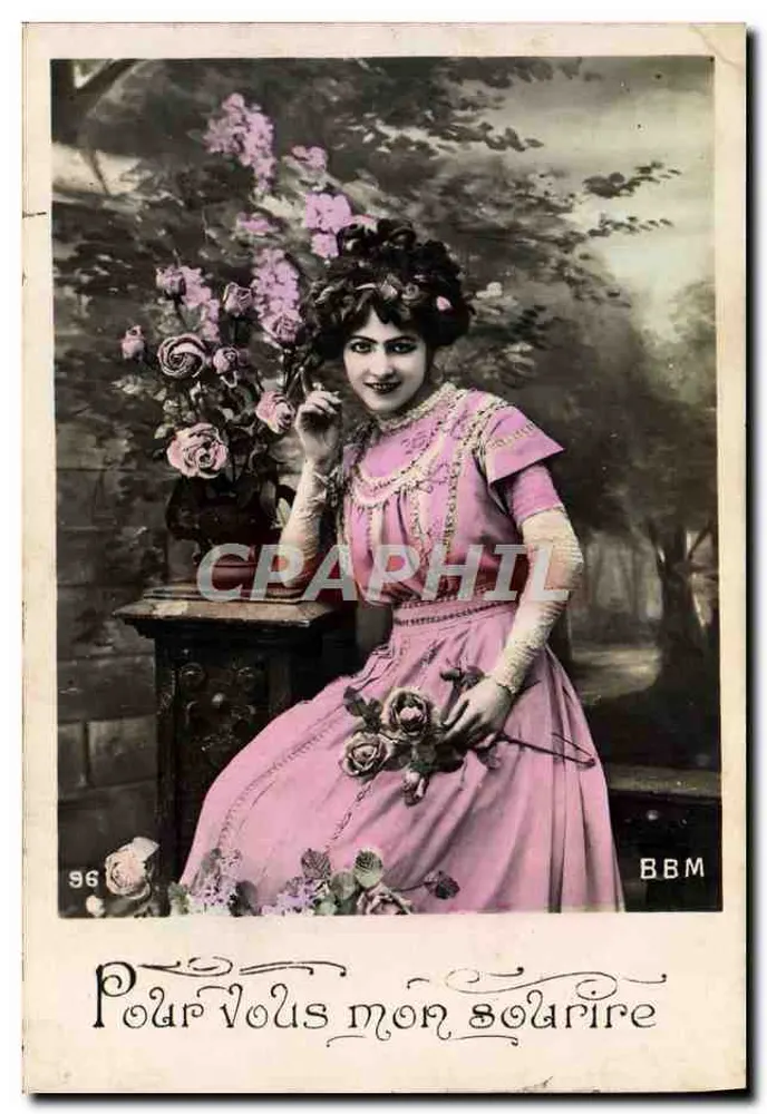 Frau in einem rosa Kleid — floraler Dekor — BBM n°96 - Vorderseite