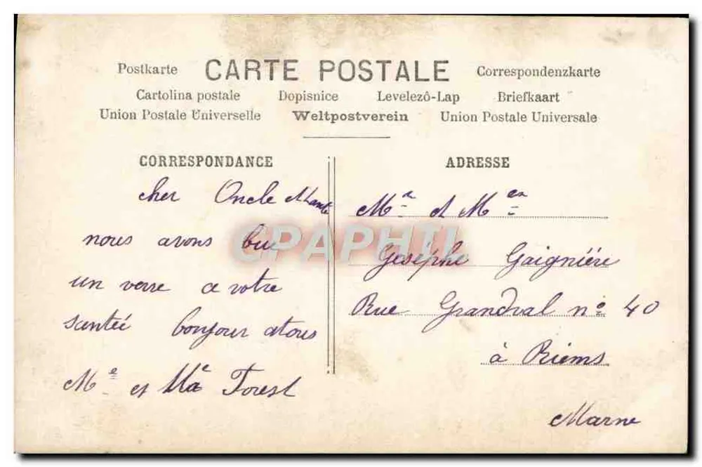 Frau in weißem Kleid mit Blumenstrauß — Beste Grüße — M.F. PARIS n°2036 - Rückseite