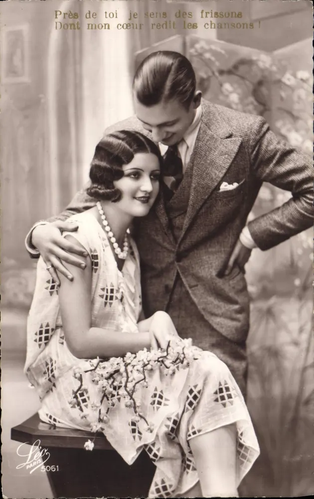 Couple dans un intérieur — éditeur Léos, n° 5061 - Recto