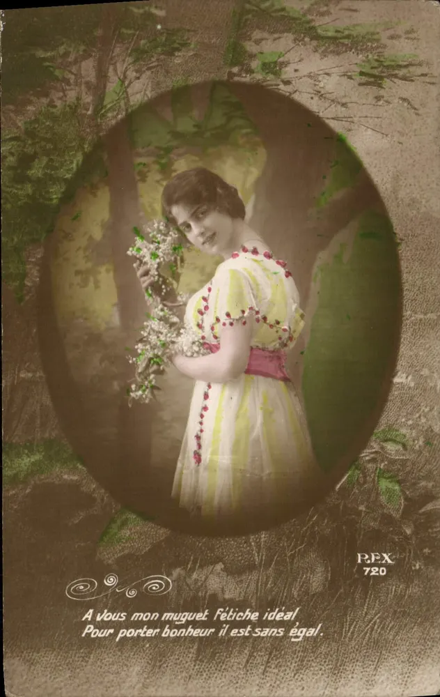 Femme en robe jaune et rose tenant un muguet — REX 720 - Recto