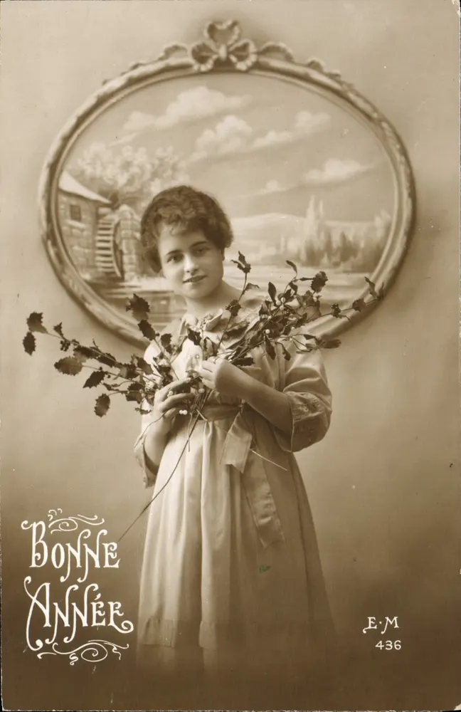 Jeune fille tenant un bouquet — Bonne Année — E.M. 436 - Recto