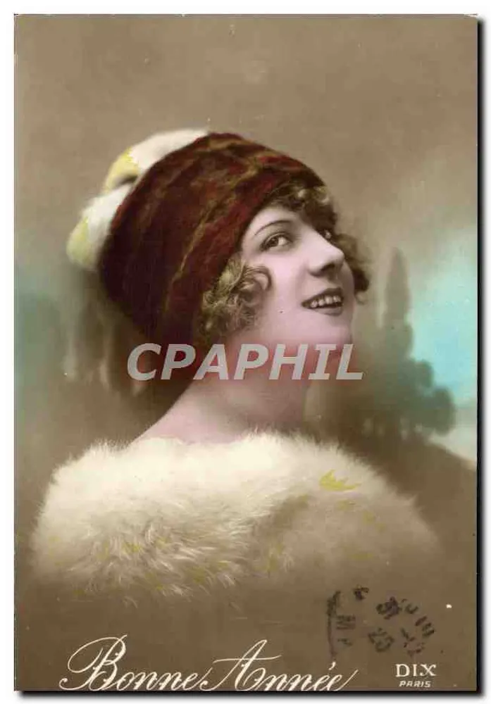 Jeune femme en bonnet et fourrure — Bonne Année — DIX PARIS - Recto