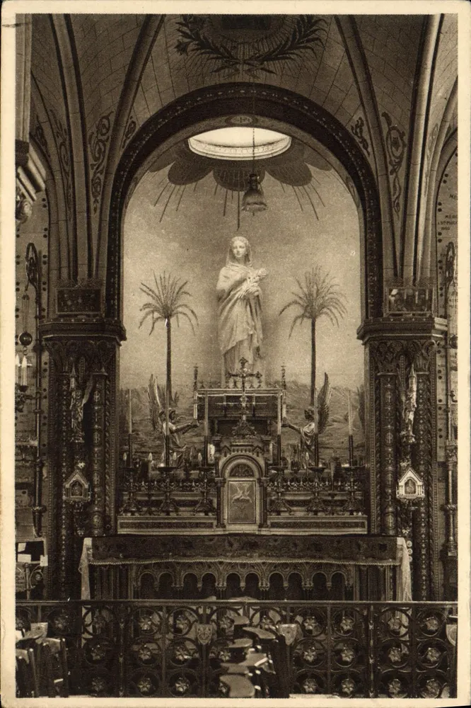 Innenansicht der Kapelle Sainte-Philomène — Blick auf den Altar — Verlag L'Archiconfrérie, Paris - Vorderseite
