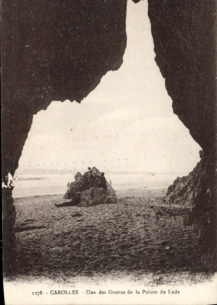 Carolles - Uma das Grutas da Ponta do Lude — n° 1278 - Frente