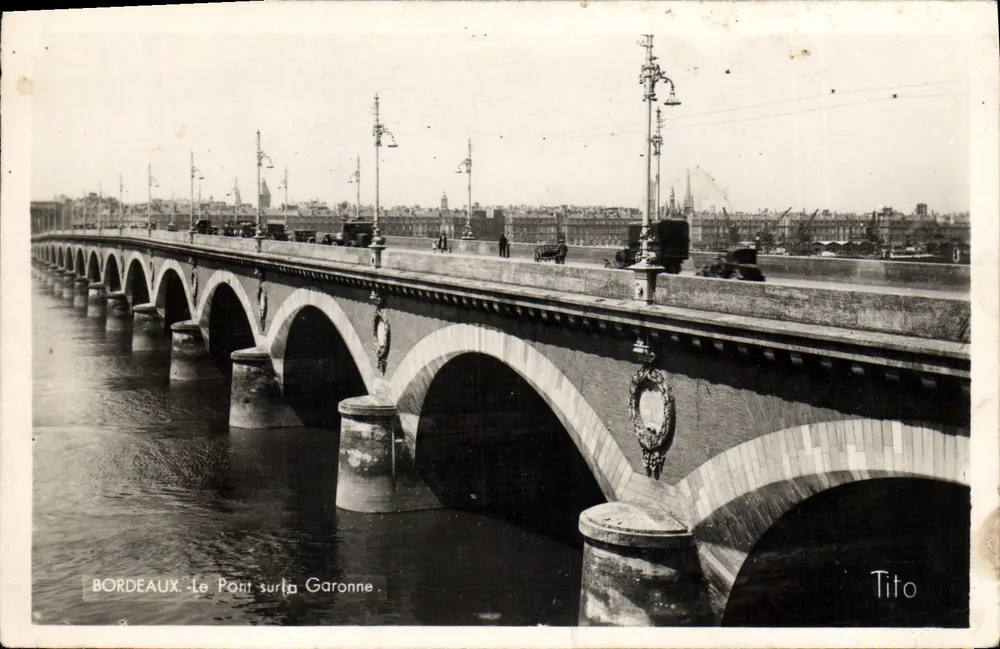 Bordeaux - O Ponte sobre a Garonne — Tito - Frente