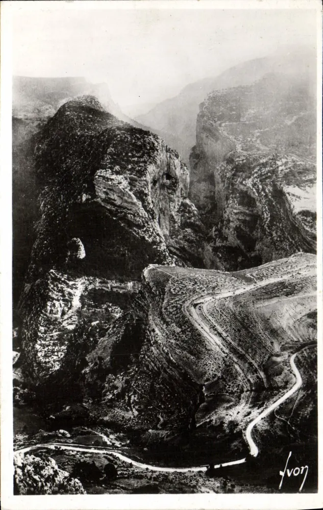 Gorges du Verdon — von dem Dorf Rougon aus gesehen — Éditions d'Art Française, n° 1441 - Vorderseite
