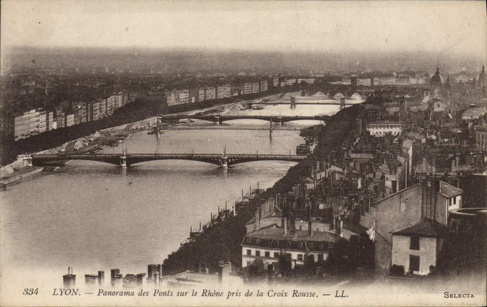 LYON — Panorama der Brücken über den Rhône von der Croix Rousse — SELECTA - Vorderseite