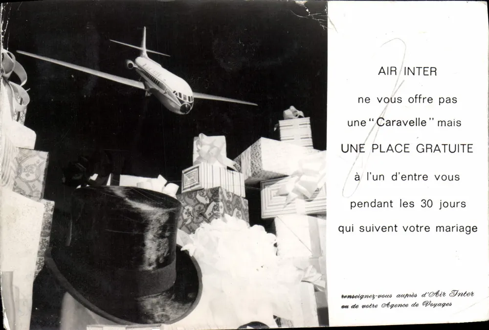 Avion Air Inter au-dessus de cadeaux — offre de voyage nuptial — éditeur AIR INTER - Frente