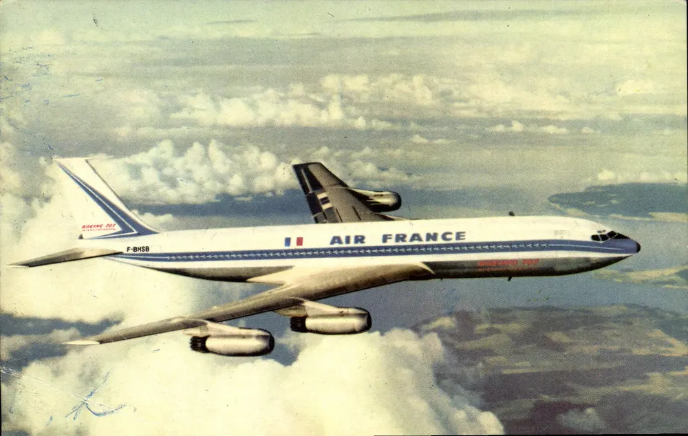 Air France Boeing 707 Intercontinental — Flugzeug in der Luft über Wolken — Imp. France - Ref. 21.455/P - Vorderseite