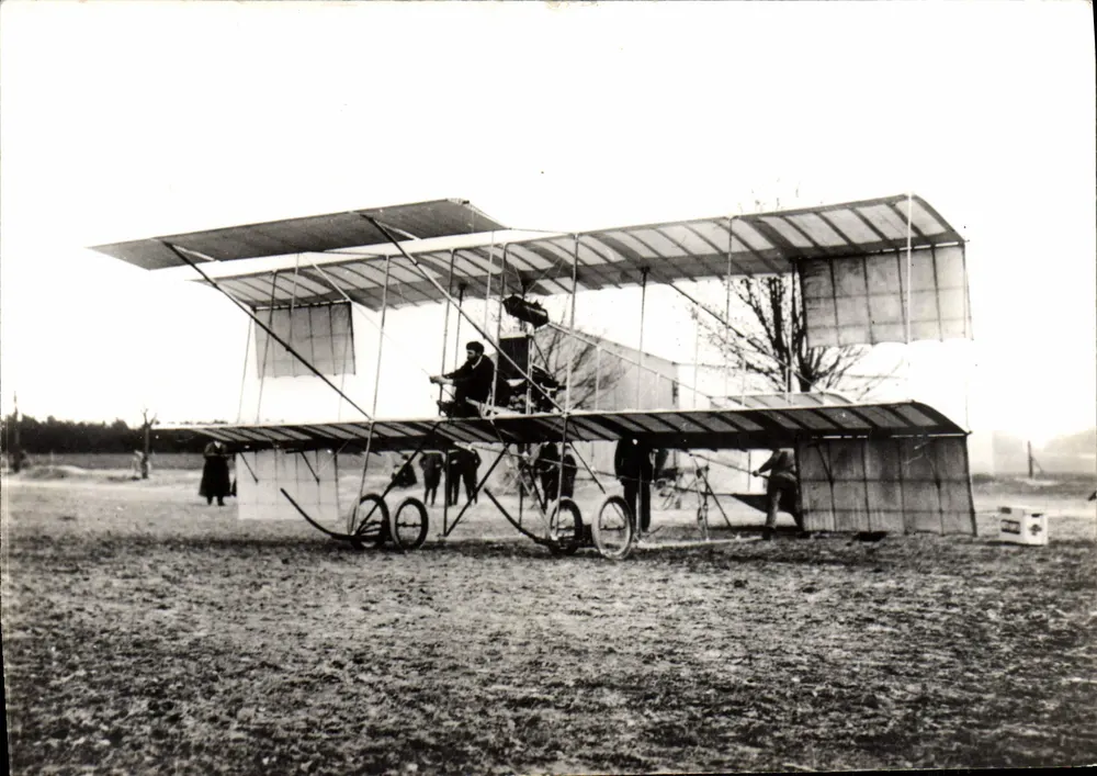 Aviação — Biplano Farman — Roland-Marin S.A. Laboratórios - Frente