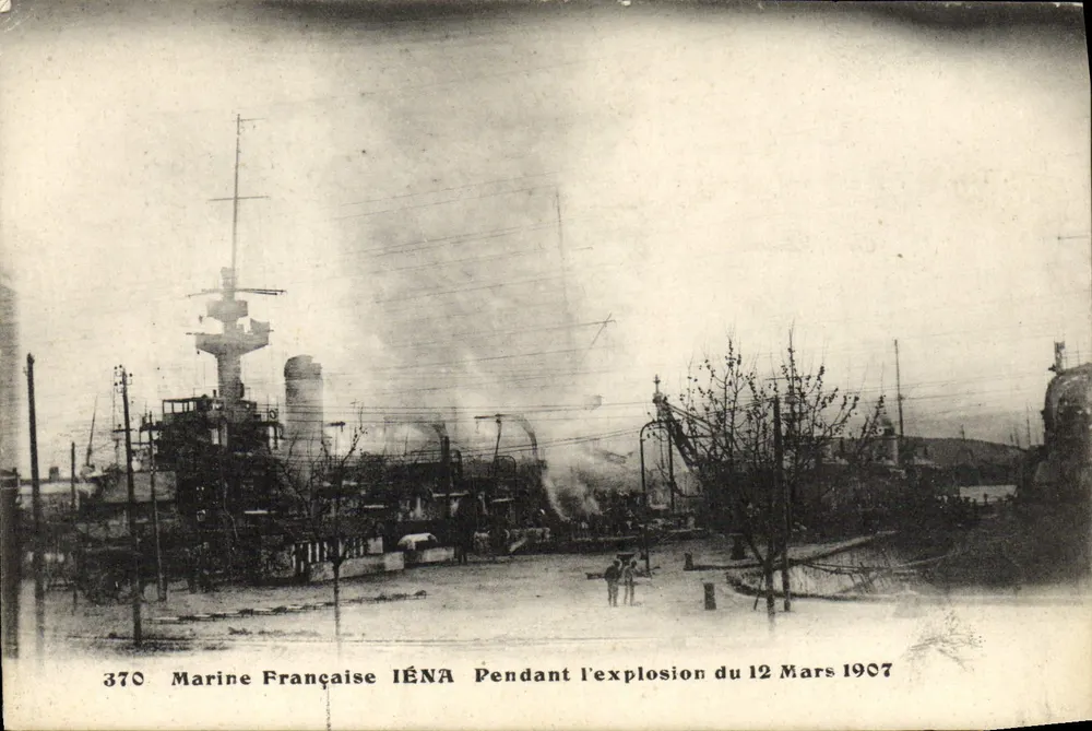 Französisches Kriegsschiff IÉNA — Explosion am 12. März 1907 — unbekannter Verlag, n° 370 - Vorderseite
