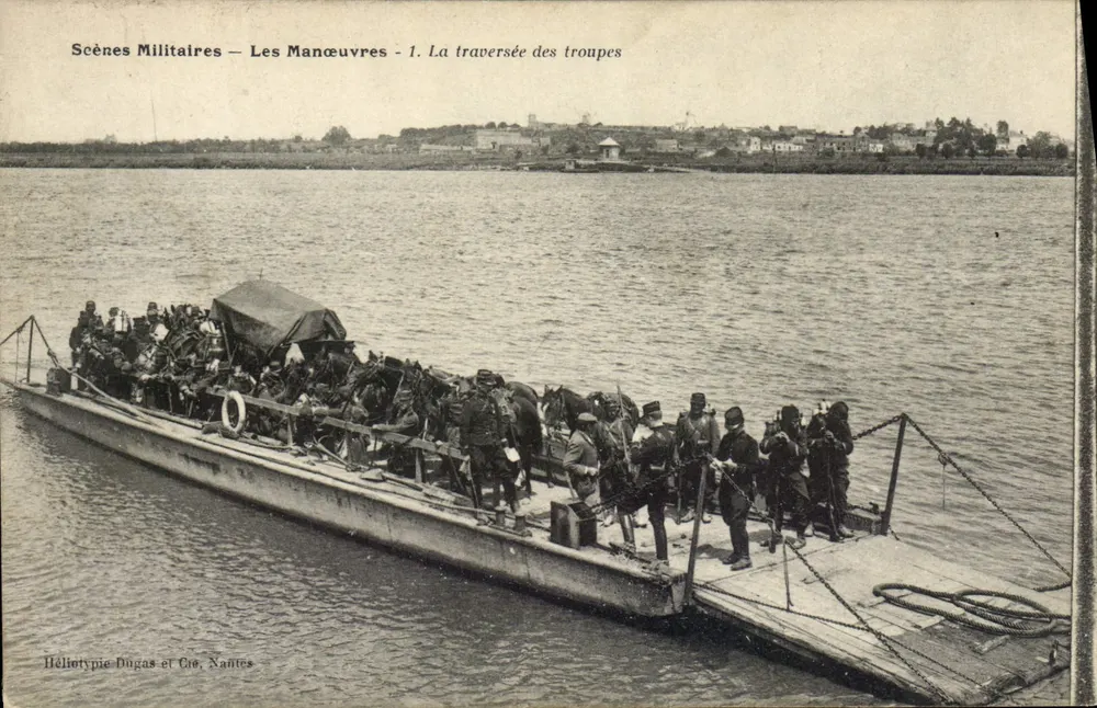 Militärszenen — Die Manöver - 1. Die Überschreitung der Truppen — Héliotypie Dugas et Cie, Nantes - Vorderseite