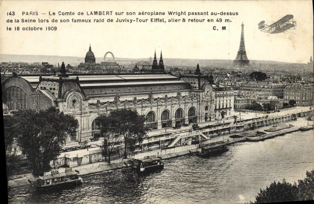 Paris — Der Graf LAMBERT auf seinem Wright-Flugzeug, das über die Seine fliegt während seines berühmten Fluges von Juvisy zur Eiffelturm, Hin- und Rückflug in 49 m. — C. M. - Vorderseite
