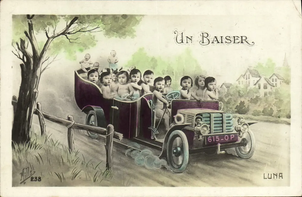 Um Beijo — Crianças em um carro — Luna, n°238 - Frente