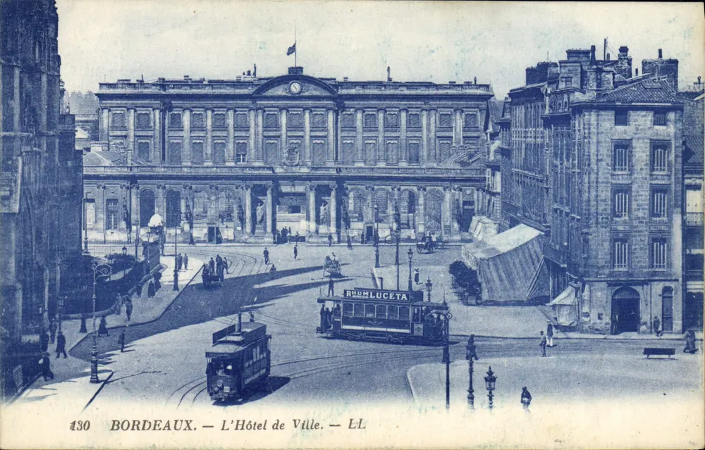 Bordeaux — Das Rathaus — LL - Vorderseite