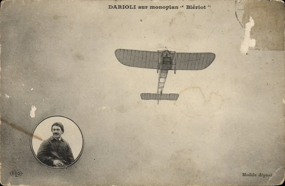 Darioli sur monoplan « Blériot » — illustration d'un avion et portrait circulaire — éditeur FLD, modèle déposé - Frente