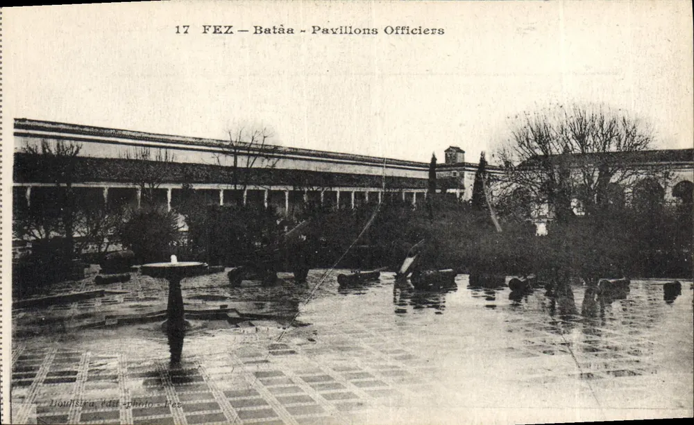 Fez — Batâa — Pavilhões Oficiais — Noulisira, editor, n° 17 - Frente