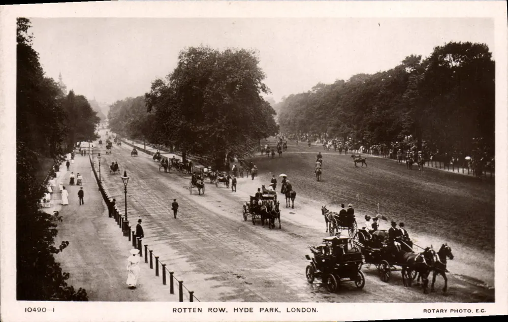 Rotten Row, Hyde Park, Londres — Rotary Photo, E.C. — n° série 10490-I - Frente