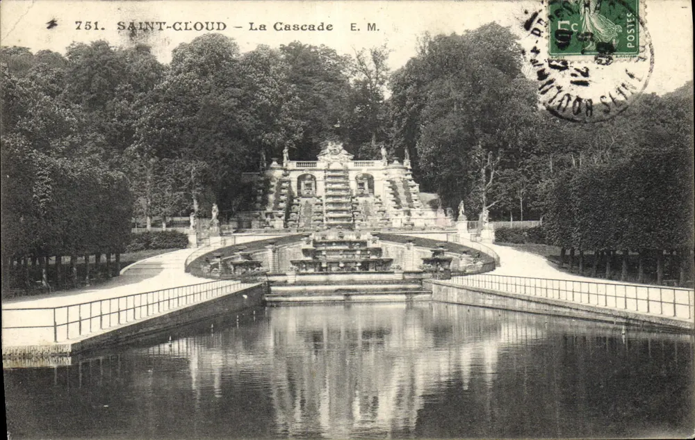 Saint-Cloud — A Cascata — E. M. - Frente
