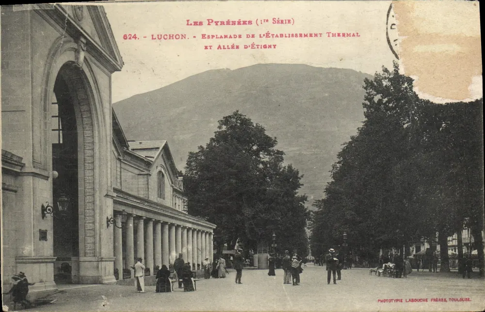 Luchon — Esplanade des Thermalbades und Allee d'Étigny — Phototypie Labouche Frères, Toulouse - Vorderseite