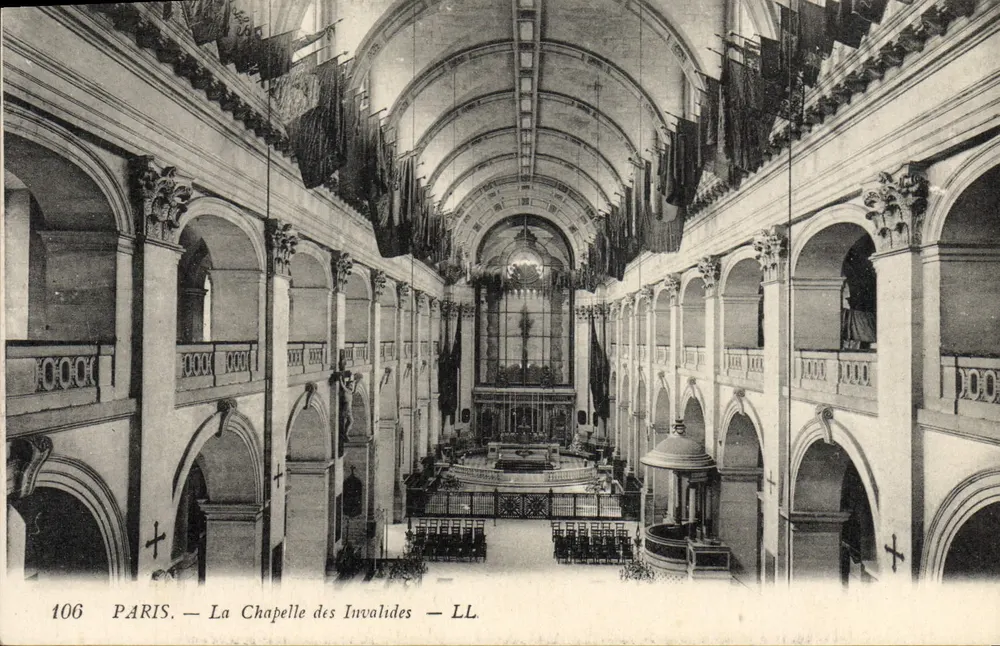 Paris — A Capela dos Invalidos — LL, n° 106 - Frente