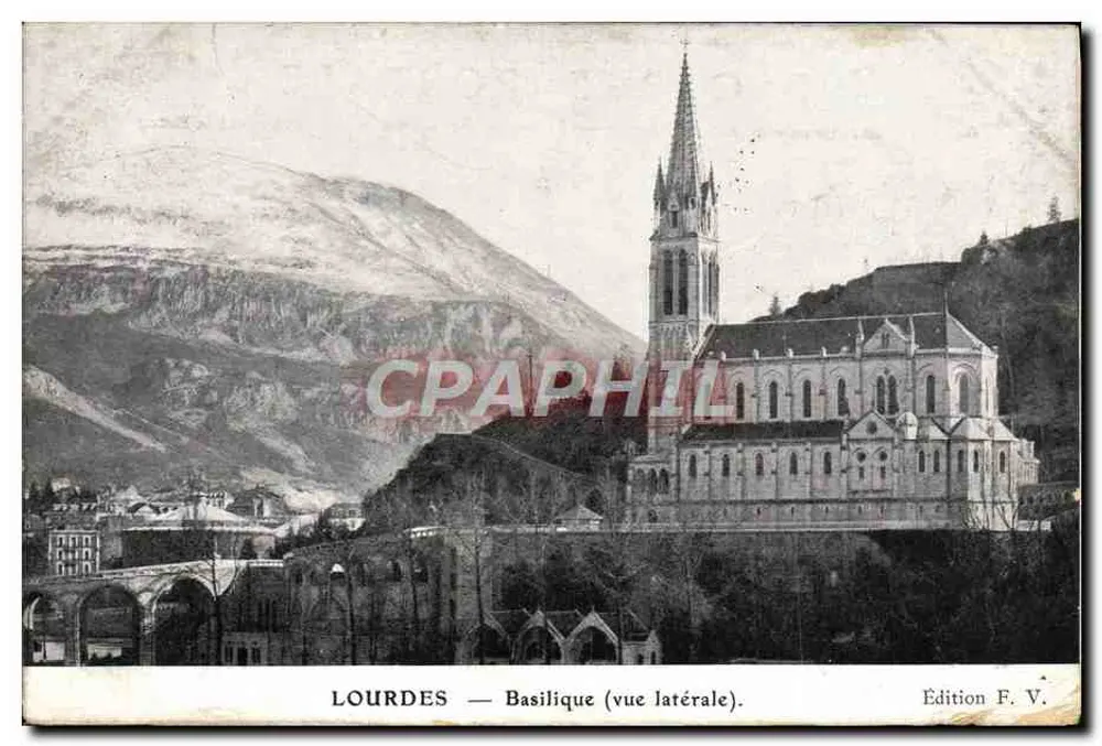 Lourdes — Basílica (vista lateral) — Edição F. V. - Frente