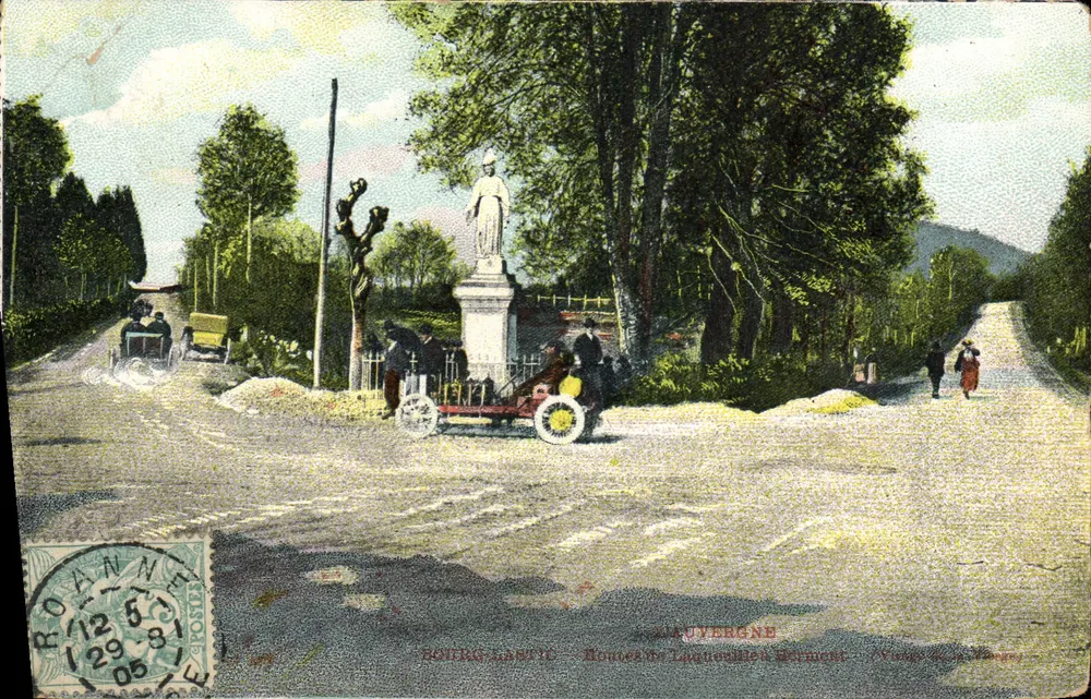 Bourg-Lastic — Estradas de Laoussaille-Berment — Localidade na Auvergne - Frente