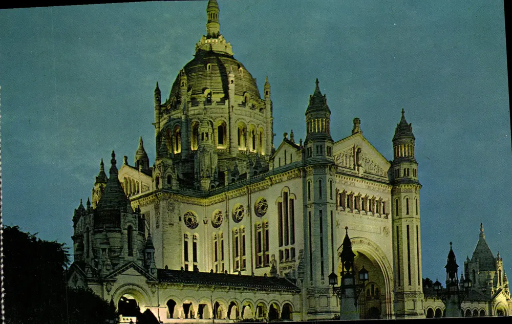 La Basilica di Santa Teresa illuminata — Lisieux — Edizioni B.F.L. - Recto