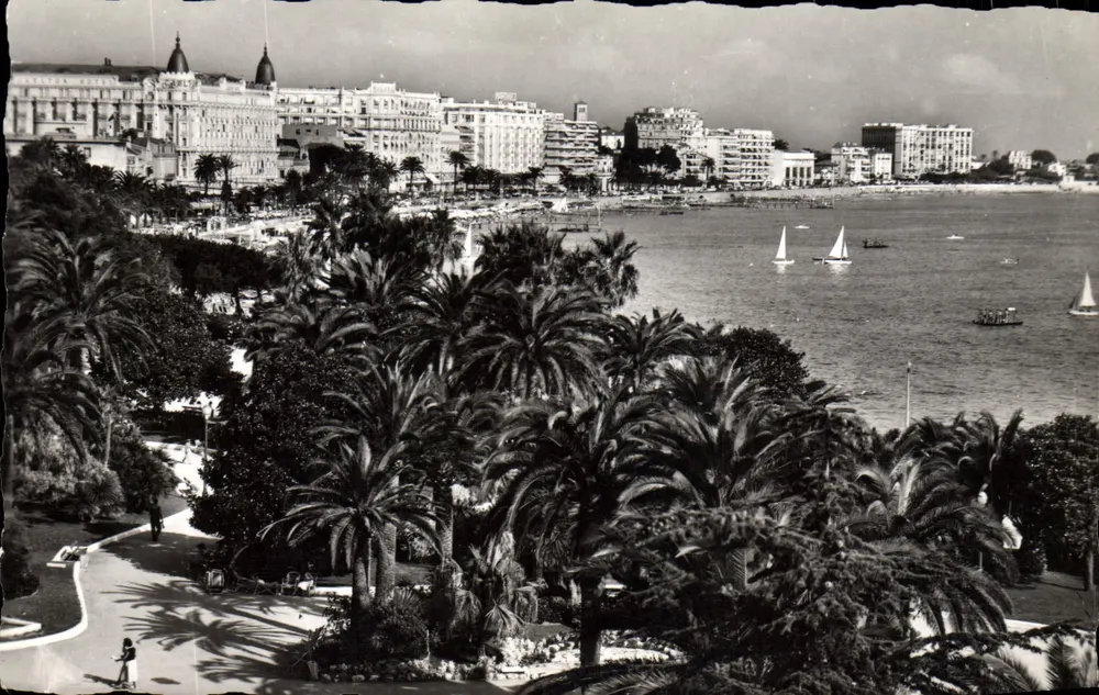 Cannes — Die Gärten und Hotels — Editions GILLETTA - Vorderseite