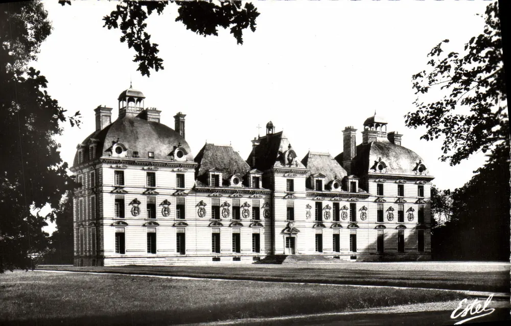 Castelo de Cheverny — Fachada Sul — Editor Estel, n° 2482 - Frente