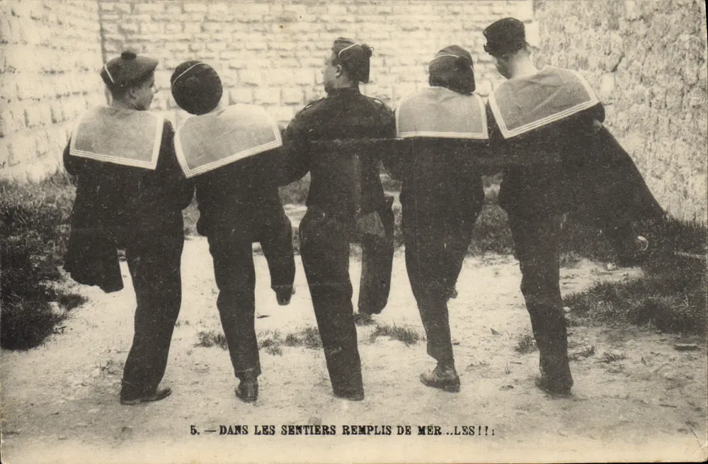 Fünf Matrosen in Uniform — in den Wegen gefüllt mit Meer...les!!! — n°5 - Vorderseite
