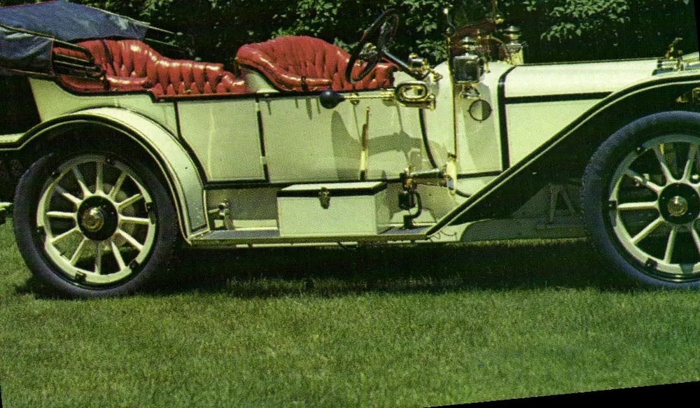 1911 American Underslung '30' Touring — Sammlung Francis H. Ludington — Long Island Auto Museum, Southampton, N.Y. - Vorderseite