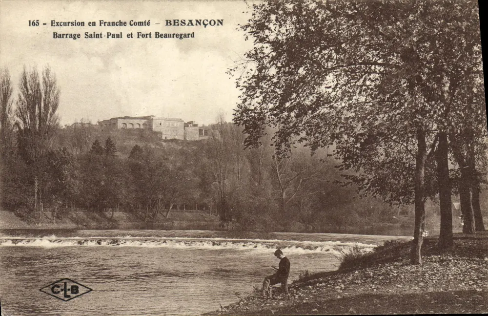 BESANÇON — Staudamm Saint-Paul und Festung Beauregard — CLB - Vorderseite