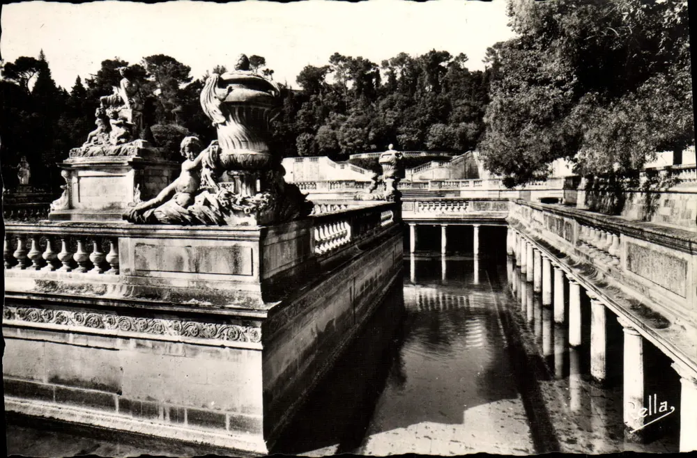 Nîmes (Gard) — Gärten der Fontaine — Römische Bäder — Französische Ausgaben, Nice - Vorderseite