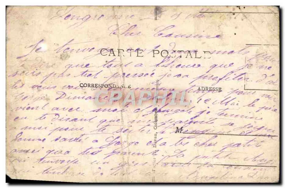 Groupe de femmes et un homme — devant un bâtiment en pierre — éditeur inconnu - Verso