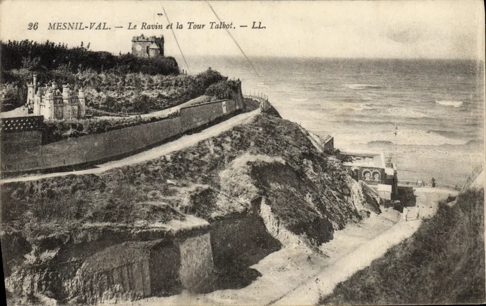 Mesnil-Val — O Vale e a Torre Talbot — LL. - Frente