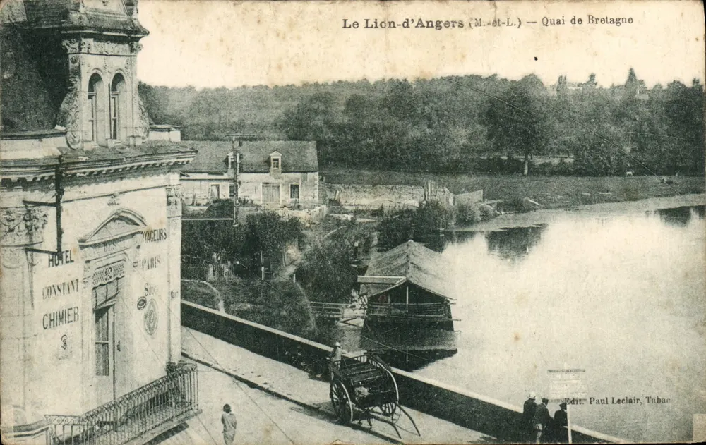 Le Lion-d'Angers (M.-st-L.) — Quai de Bretagne — Éditeur Paul Leclair, Tabac - Frente