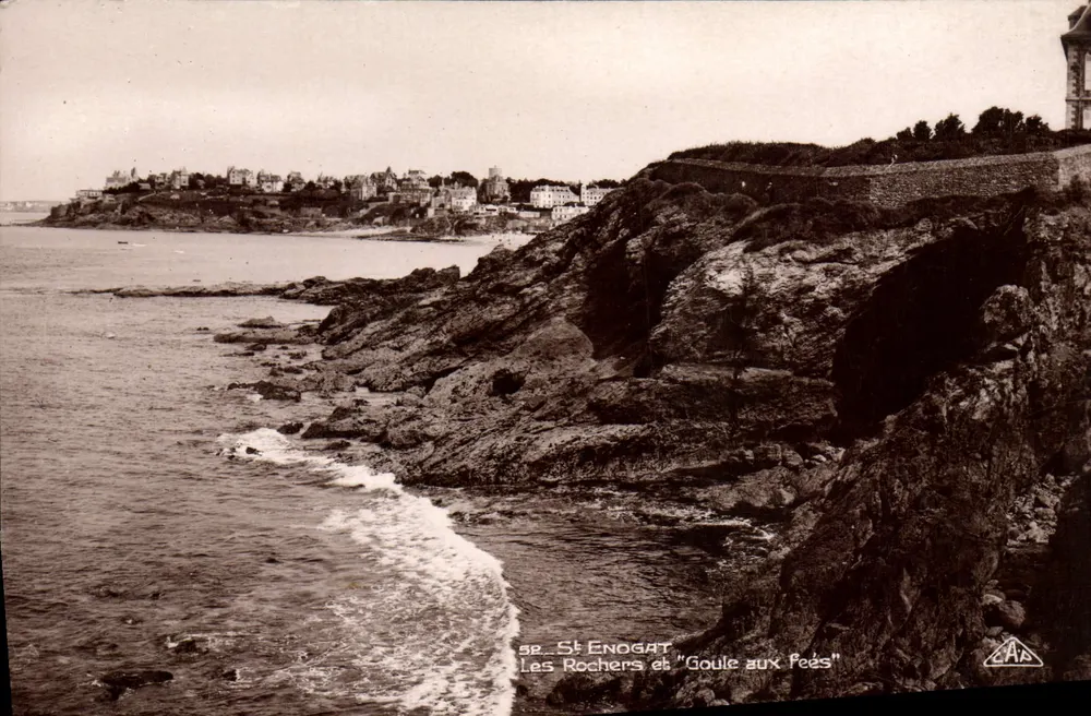 St Enogat — Die Felsen und "Goule aux Pées" — C.A.P. Strasbourg - Vorderseite