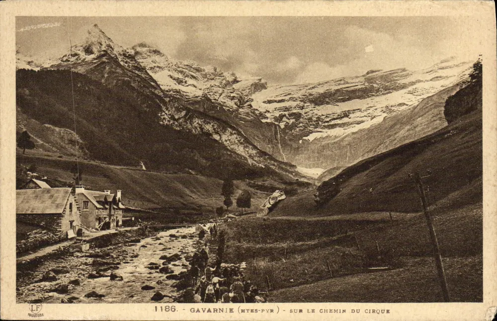 Gavarnie (Hautes-Pyrénées) — no caminho do circo — Labouche-Océan - Frente
